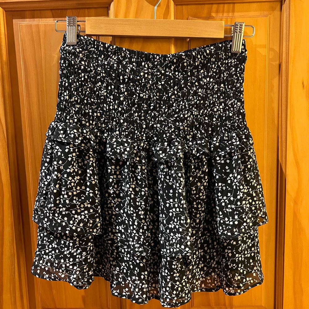Black and White Ruffled Skirt - Size Small